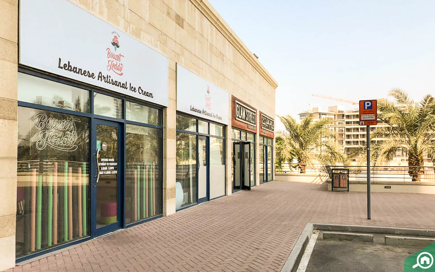 Ice cream shop in Jumeirah Bay X3