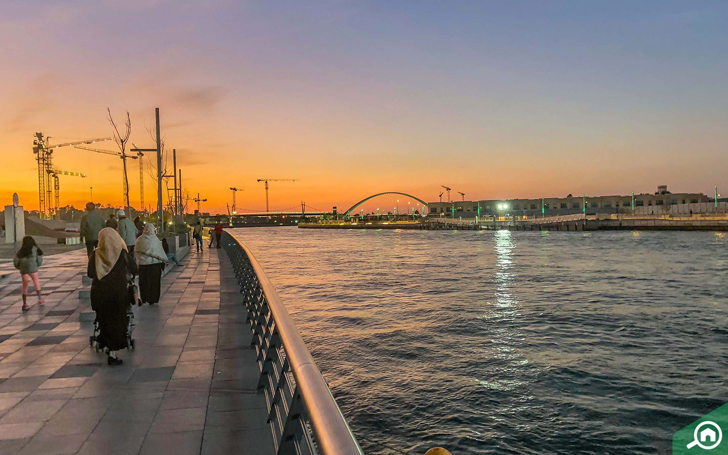 dubai canal near churchill residency