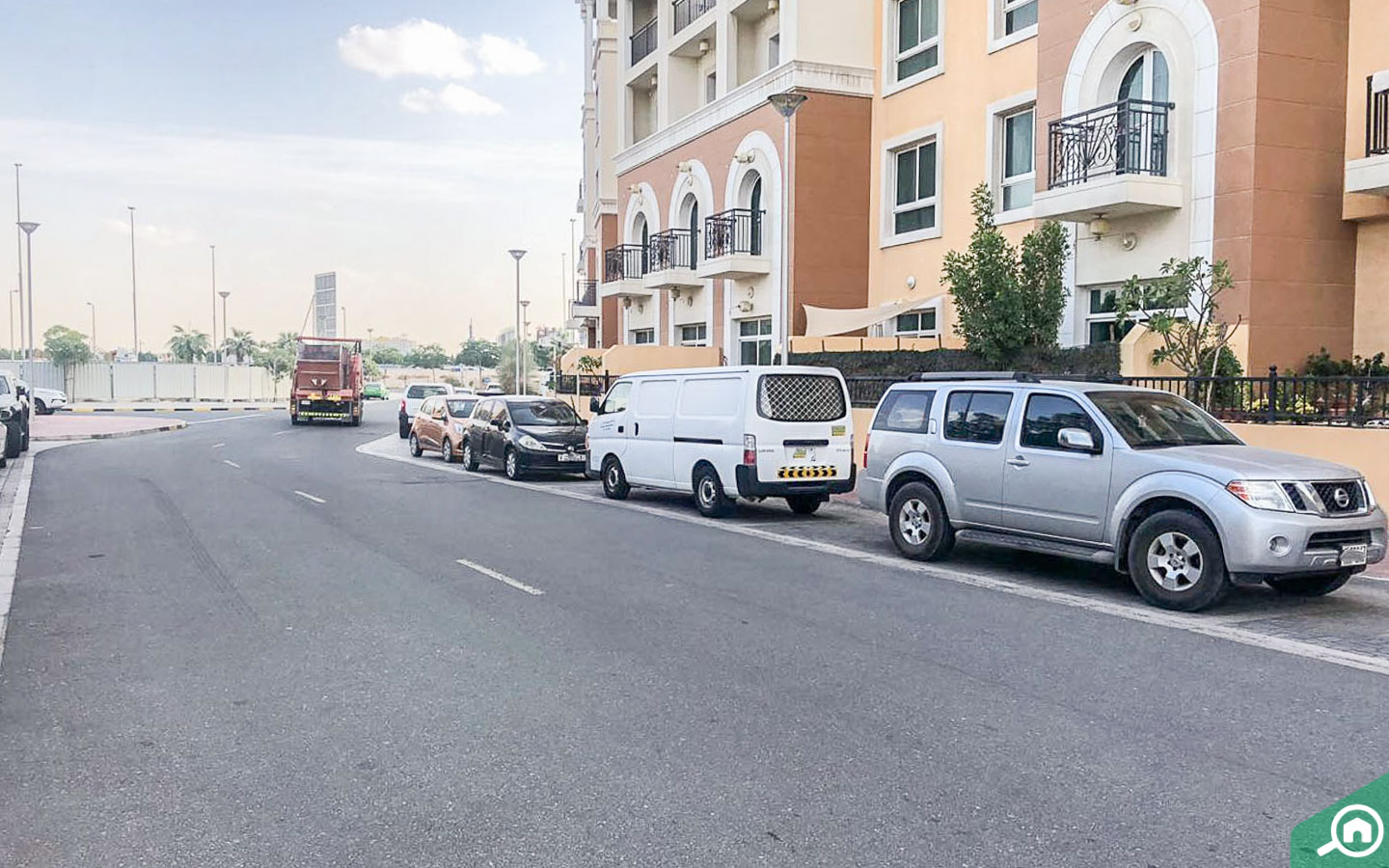 parking spaces in green park residence