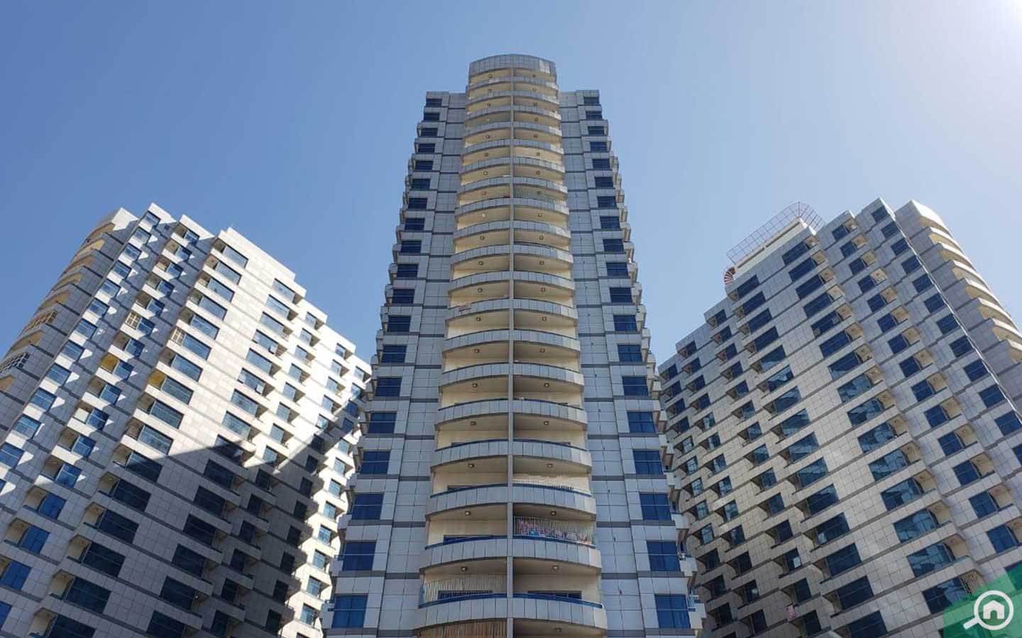 Ajman Downtown, Falcon Towers