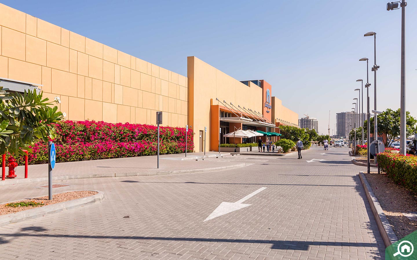 Street view of City Centre Me’aisem