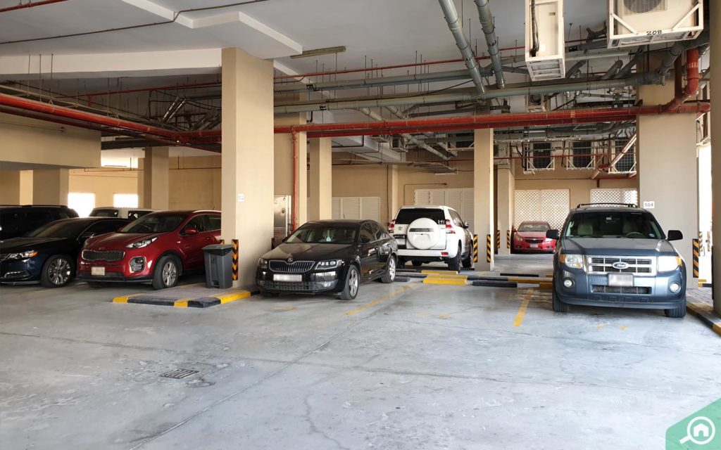 Parking in Al Thuraya Building