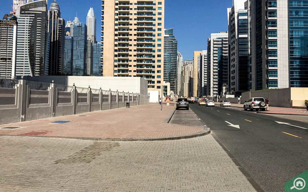 المنطقة المحيطة بالبرج