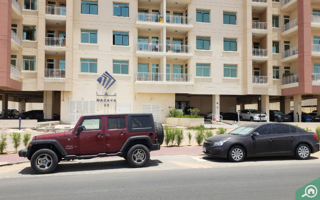 Mazaya 25 street parking