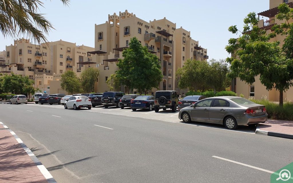 مواقف سيارات الثمام 57