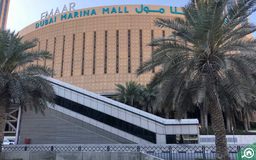 Exterior facade of the Dubai Marina Mall
