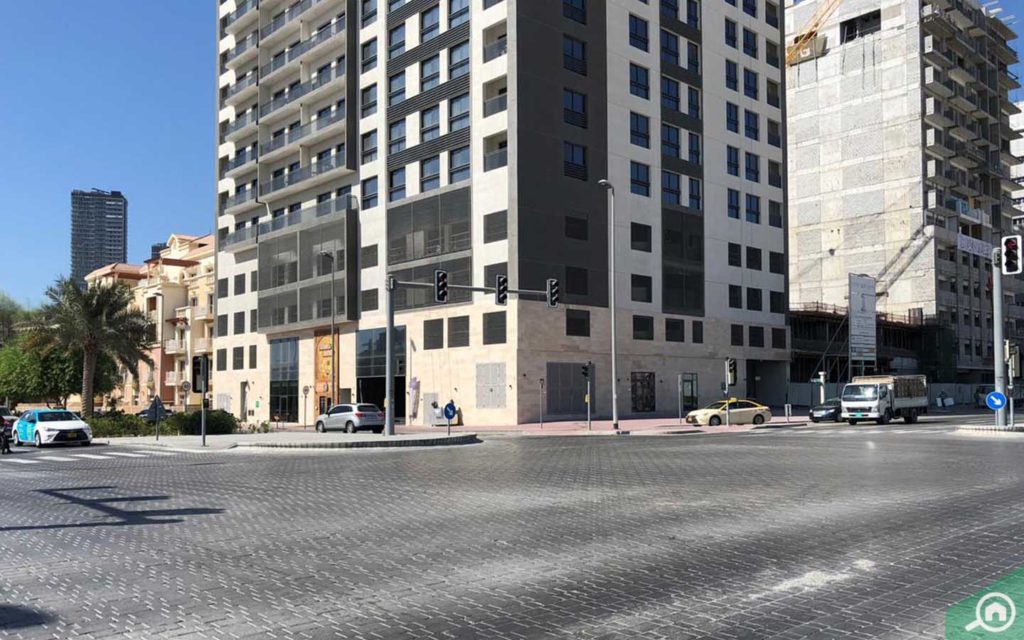 Offices and shops in Aurion Residence