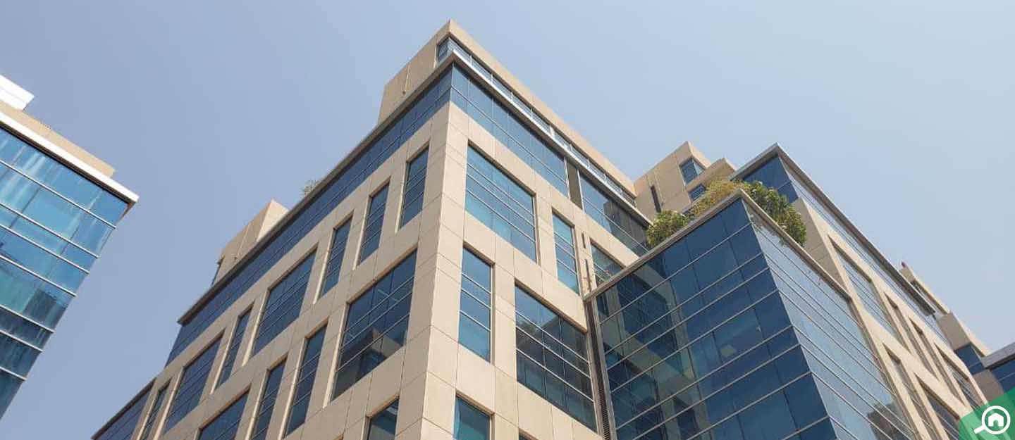 باي سكوير 11، الخليج التجاري