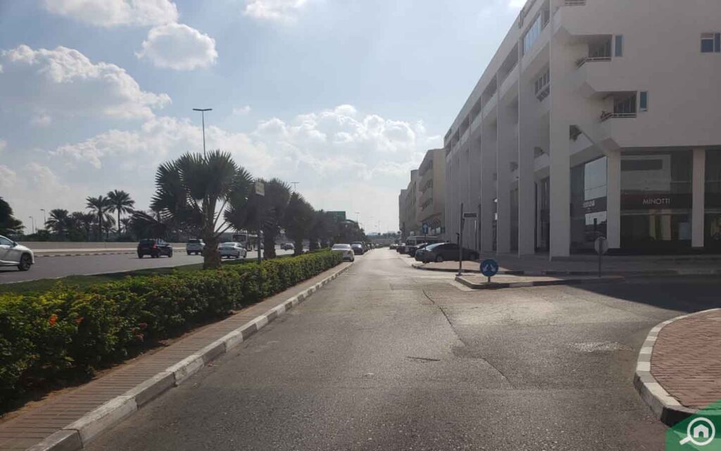 Al Manzel Street view