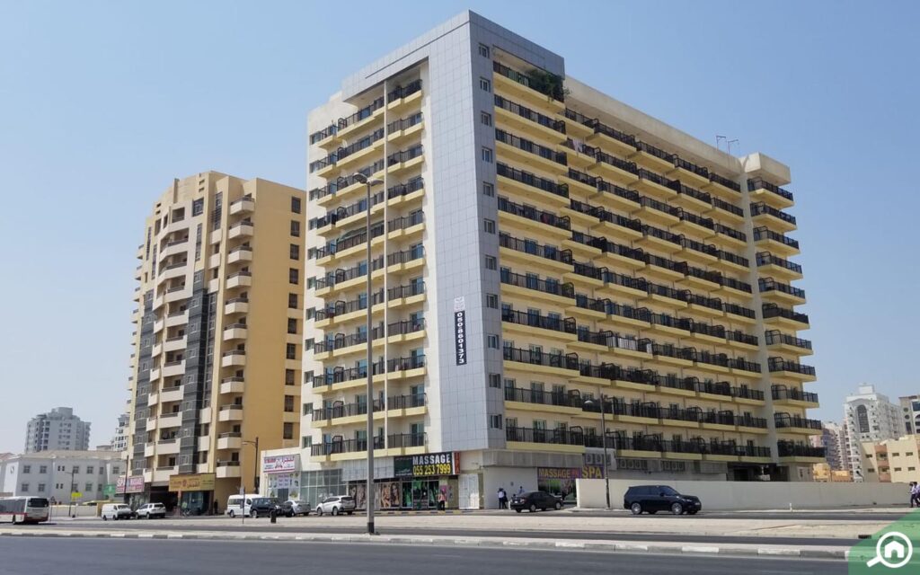building view - Al Hassani 19 in Al Nahda Dubai