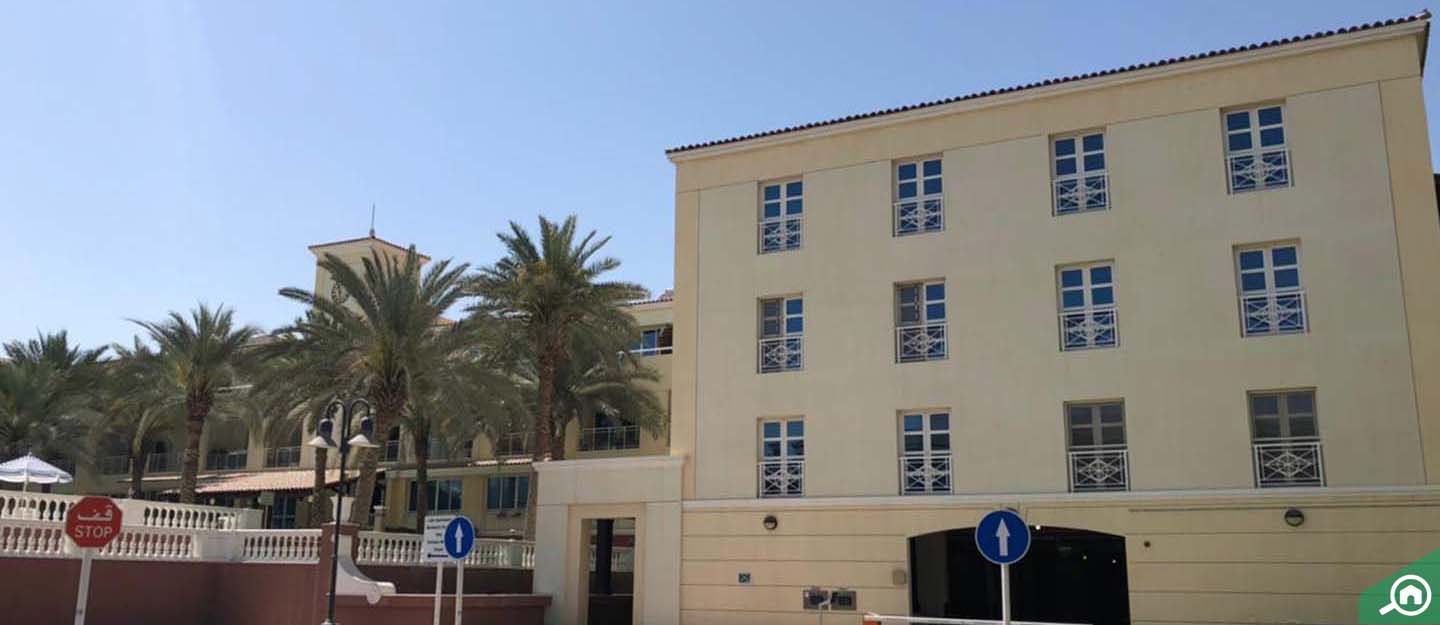 Lake Apartments Building Guide Bayut