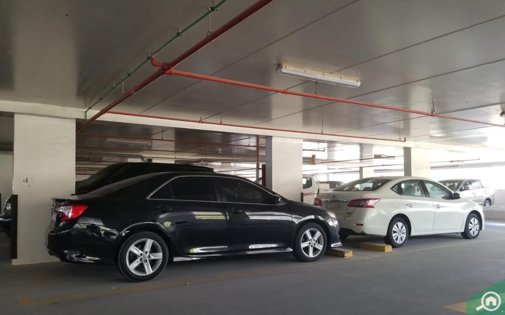 there is parking in Arenco Offices