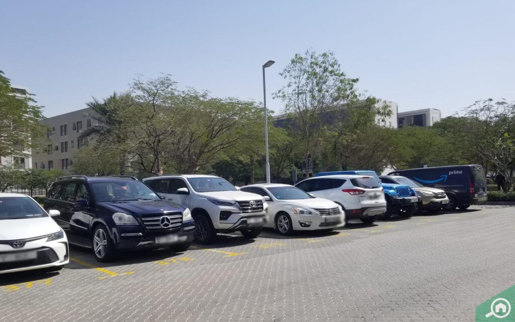 visitor parking in Arenco Offices DIP