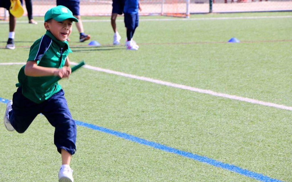 مسابقة رياضية في مدرسة جيمس فيرست بوينت